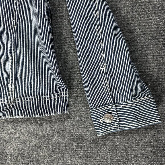 Chicos Top Womens Medium Blue Pinstripe Button Up Shacket Button Cuffs Pockets - Picture 3 of 8